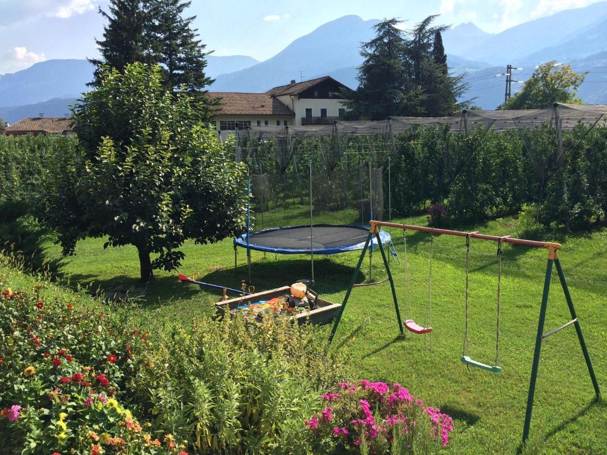Gruberhof Bed & Breakfast Postal / Burgstall Luaran gambar