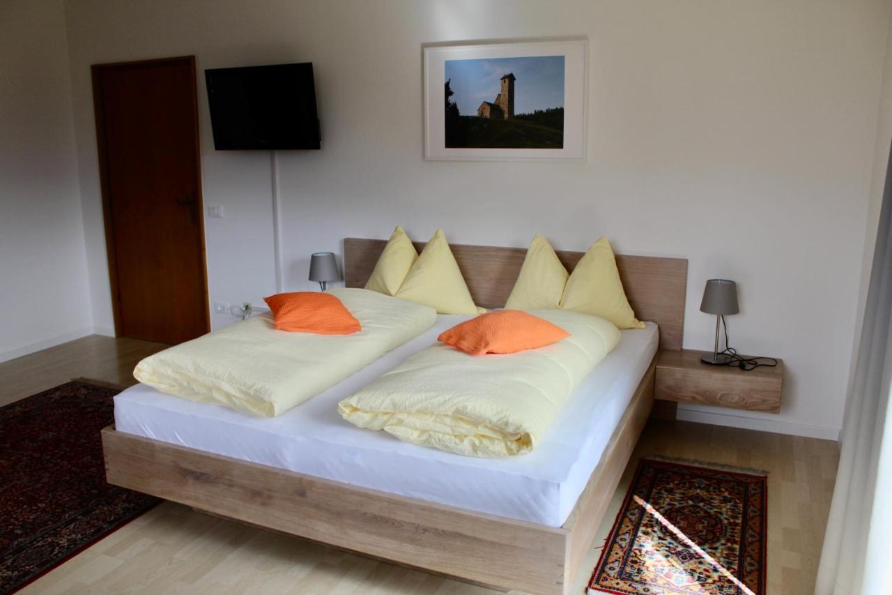 Gruberhof Bed & Breakfast Postal / Burgstall Luaran gambar